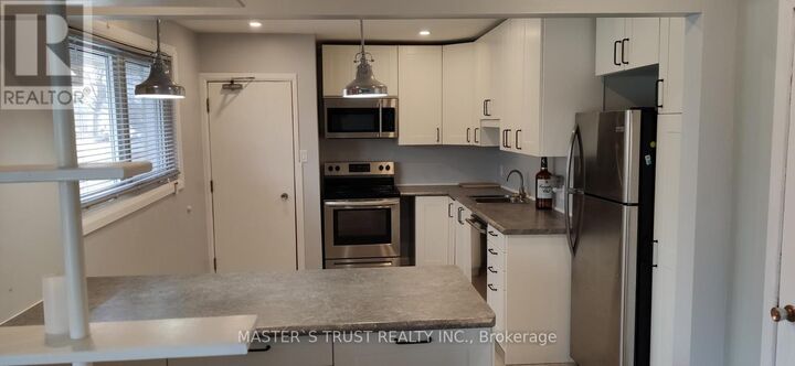 Property Photo:  30 William Street Upper  ON N1E 5C9 