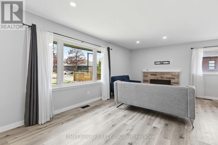 Property Photo:  598 Ross Street  ON N5Y 3V7 