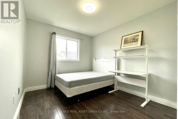 Property Photo:  7153 Kelly Drive Main Fl  ON L2H 3K1 