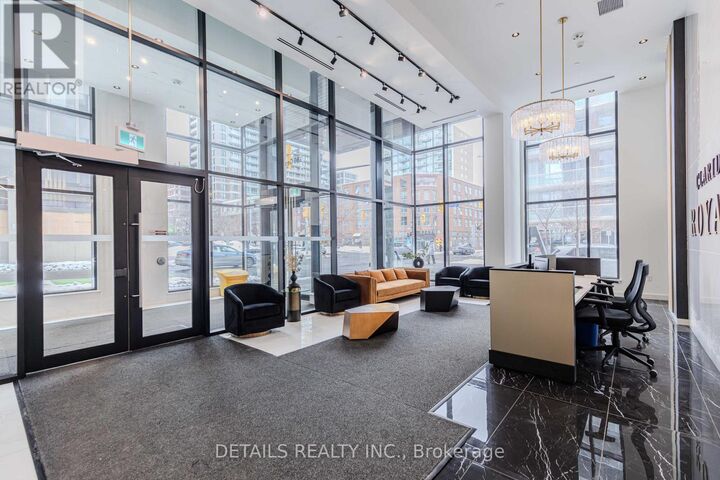 Property Photo:  180 George Street 711  ON K1N 0G8 