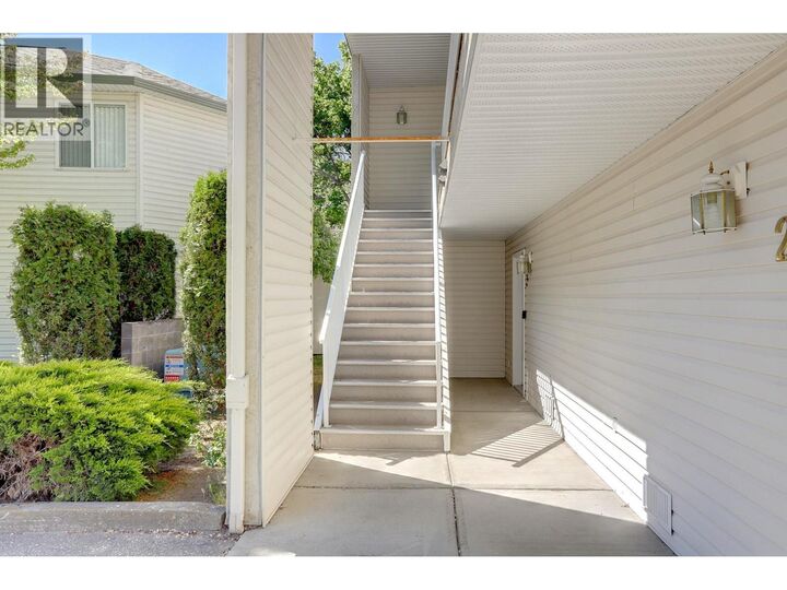 Property Photo:  602 Browne Road 3  BC V1T 7M1 