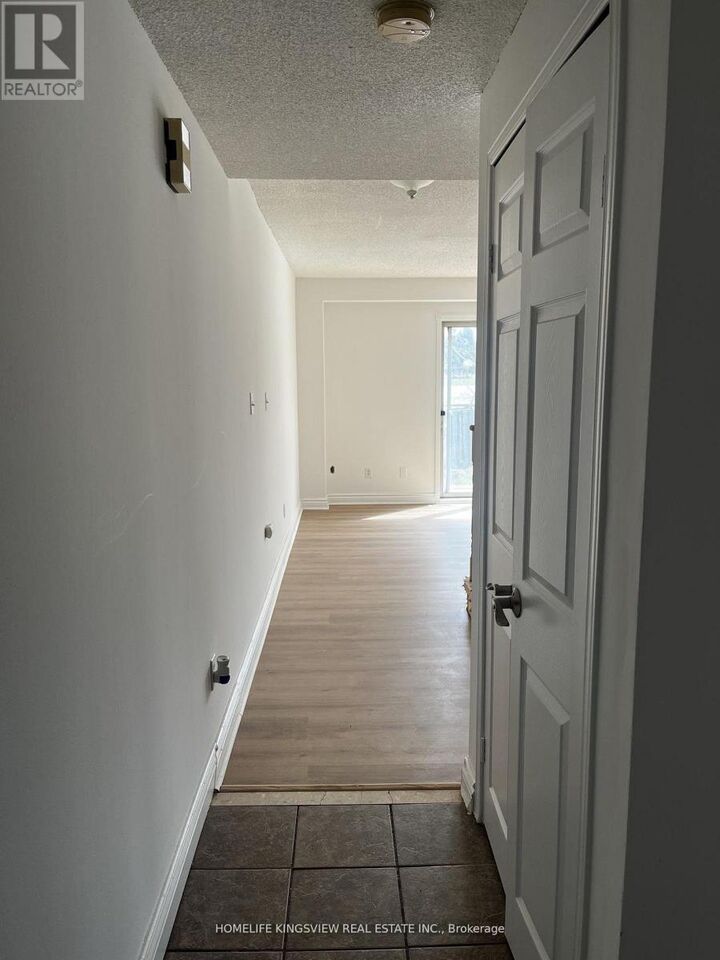Property Photo:  79 Cashel Court  ON L4G 6R8 