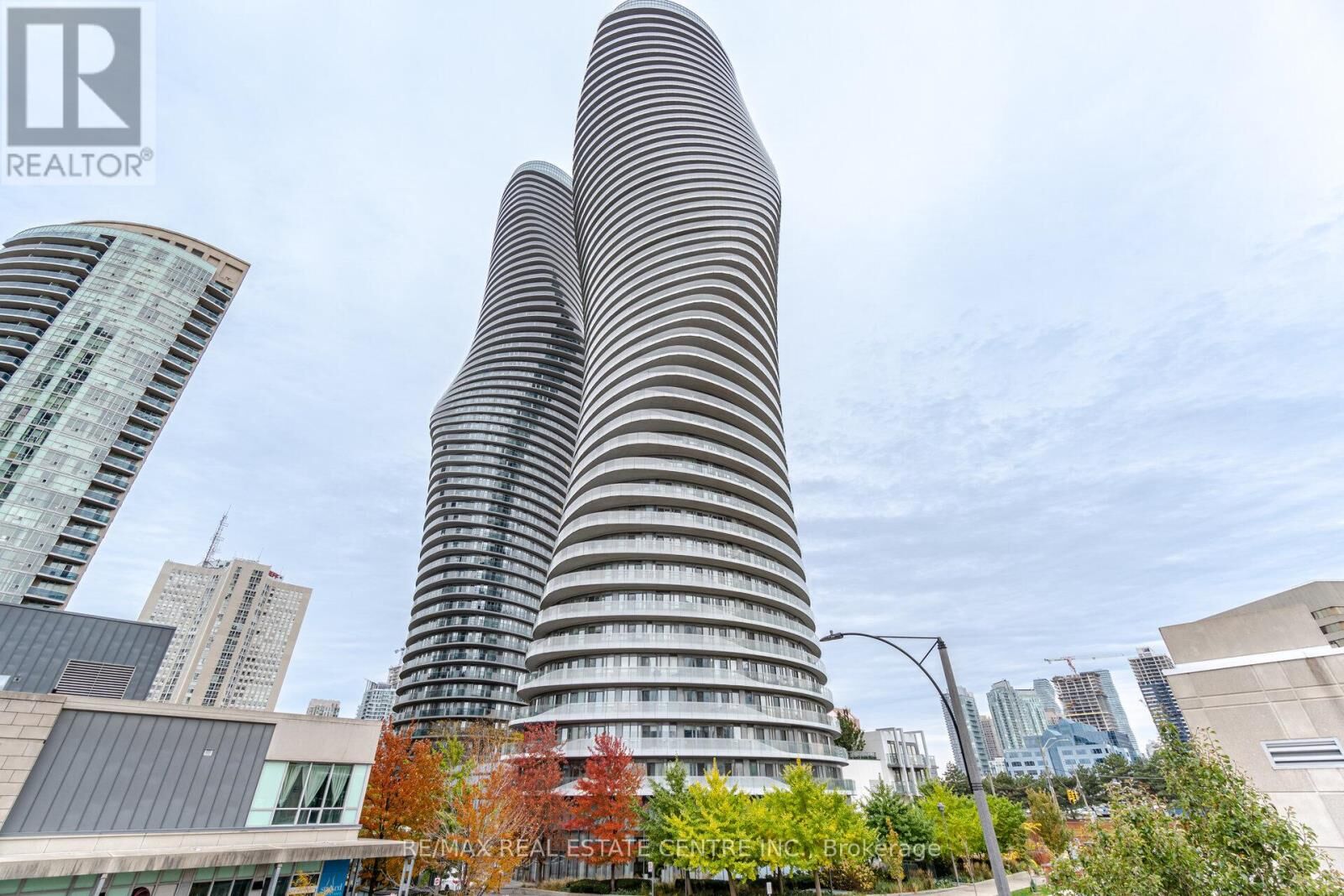 Property Photo: 50 Absolute Avenue 2401 ON L4Z 0A8