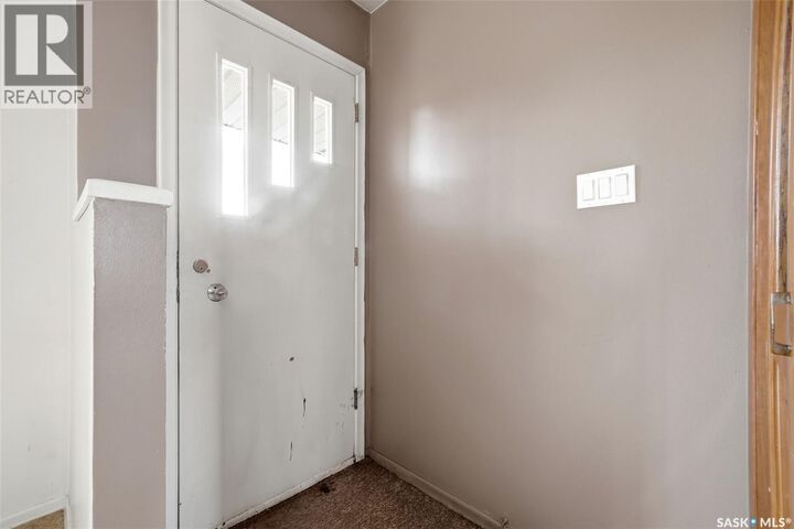 Property Photo:  205 Argyle Street N  SK S4R 4C7 