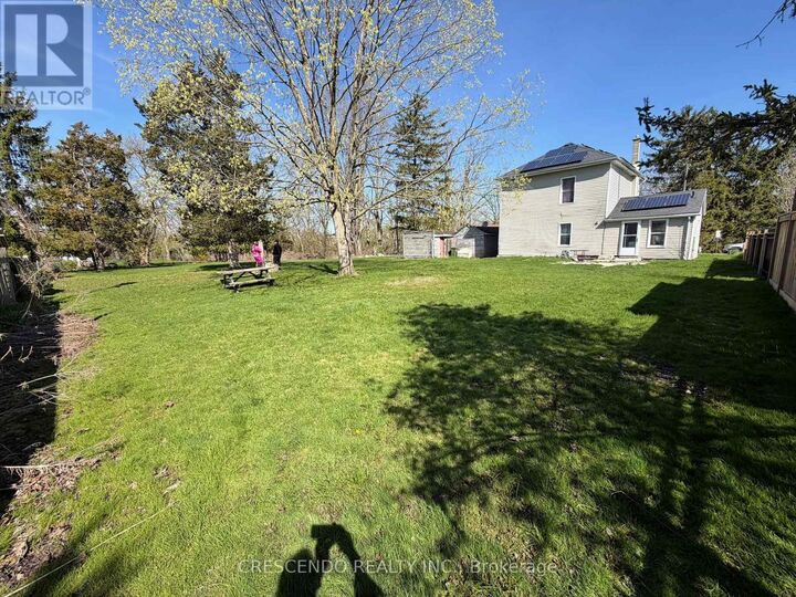 Property Photo:  137 Locust Street  ON N5R 2C6 