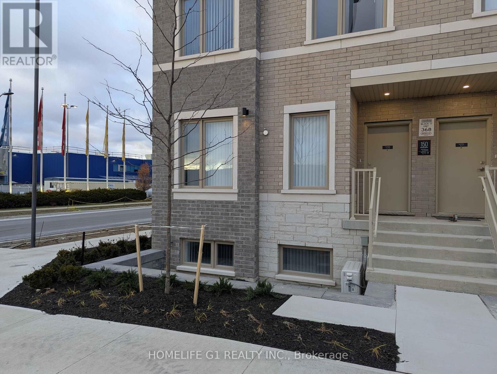 Property Photo: 150 Honeycrisp Crescent ON L4K 0K7