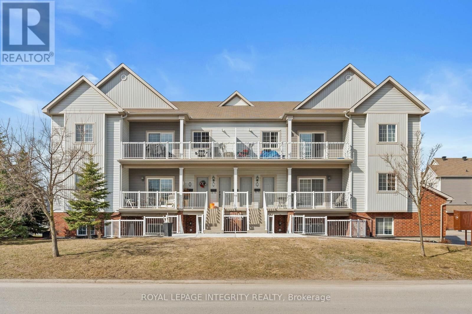 Property Photo:  100 Artesa Private A  ON K2S 0J8 