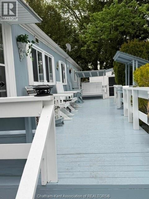 Property Photo:  44 Dunkirk Drive  ON N7L 5A5 
