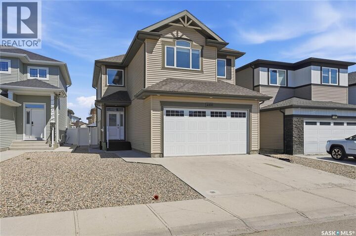 Property Photo:  4810 Green Brooks Way E  SK S4V 3K6 