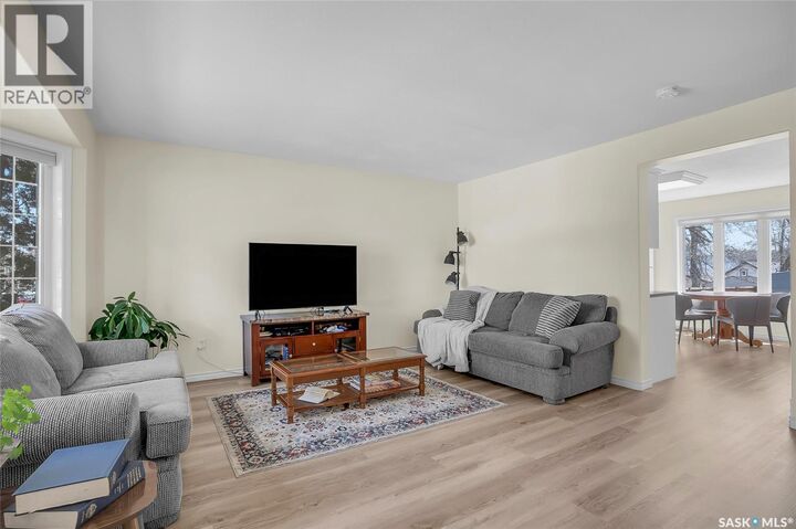 Property Photo:  1122 12th Street E  SK S7H 0E2 