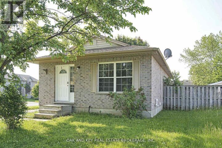 Property Photo:  330 Fleming Drive  ON N5V 4Y6 