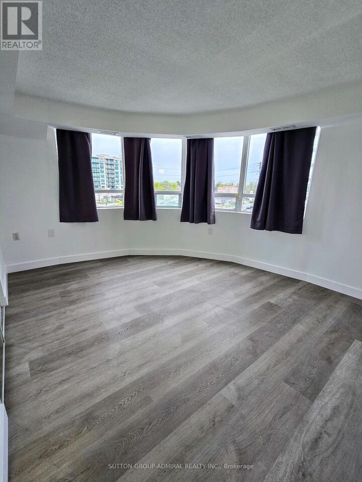 Property Photo:  555 Wilson Heights Boulevard 408  ON M3H 6B5 