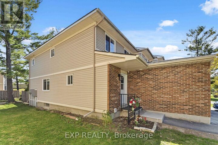 Property Photo:  146 Valley Stream Drive D  ON K2H 9C6 