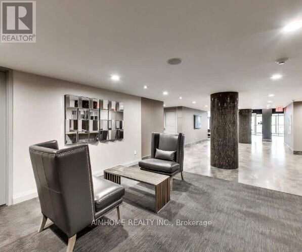 Property Photo:  75 East Liberty Street 809  ON M6K 3R3 