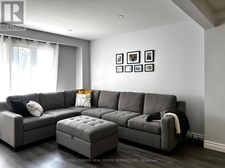 Property Photo:  2132 Millway Gate  ON L5L 1R3 