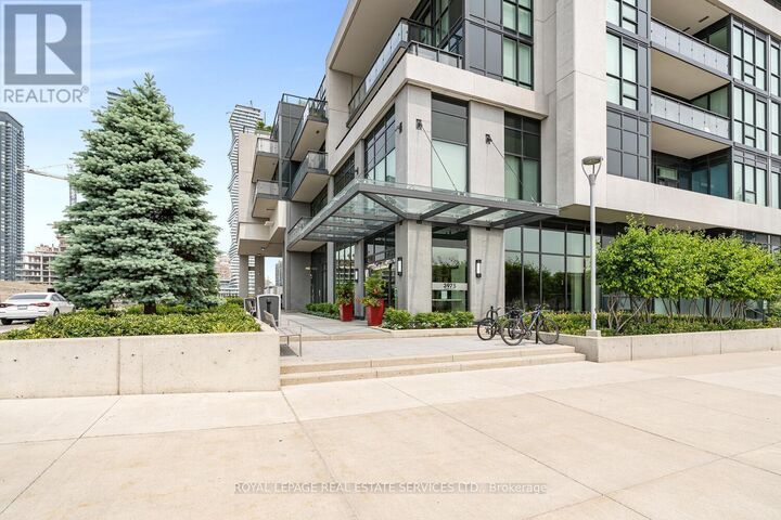 Property Photo:  3975 Grand Park Drive 2502  ON L5B 0K4 