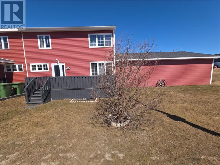 23 Banting Avenue — photo 1