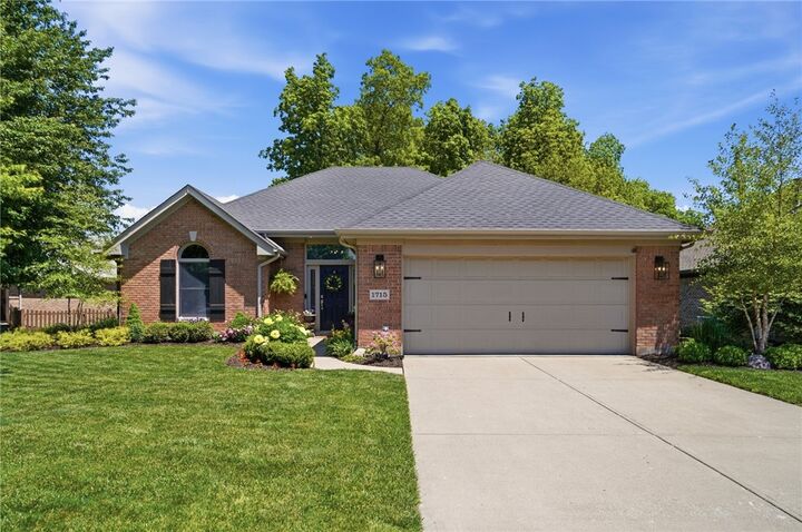 Property Photo: 1715 Rockleigh Road OH 45458