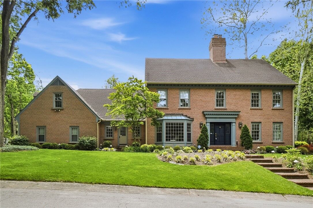 Property Photo:  700 Palace Green Parkway  OH 45459 