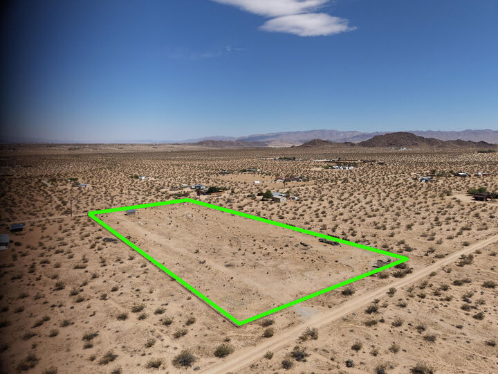 Property Photo:  971 Center  CA 92252 