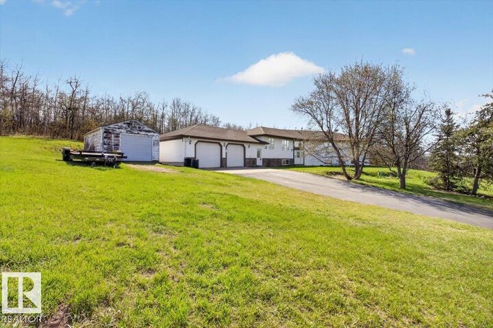 Photo de la propriété: 23114A Twp Road 564 23 AB T0A 1N0