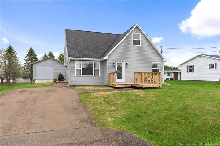 6 Parker Rd — photo 1