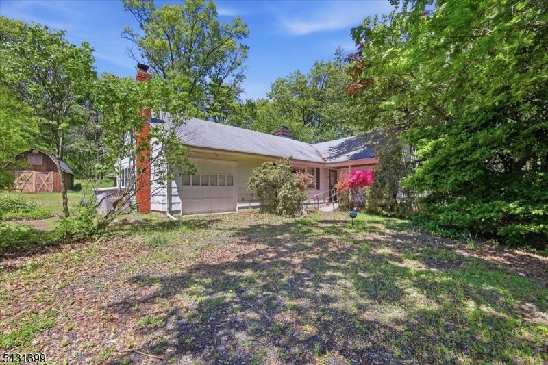 Property Photo:  9 Roosevelt Rd  NJ 08889 