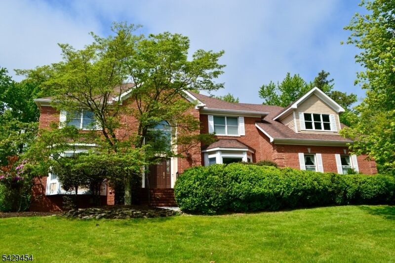 Property Photo:  40 Newland Ct  NJ 08807 