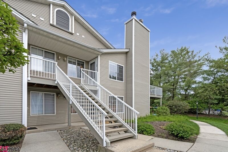 Property Photo:  18 Pine Court 18  NJ 07921 