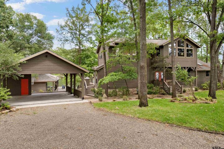 Property Photo: 785 Windy Point Drive TX 75457