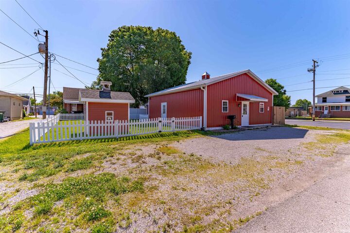 Property Photo:  102 N Elm Street  IN 47648 