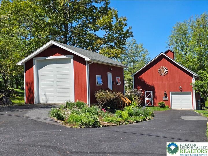 Property Photo:  180 Gaffney Hill Road  PA 18042 