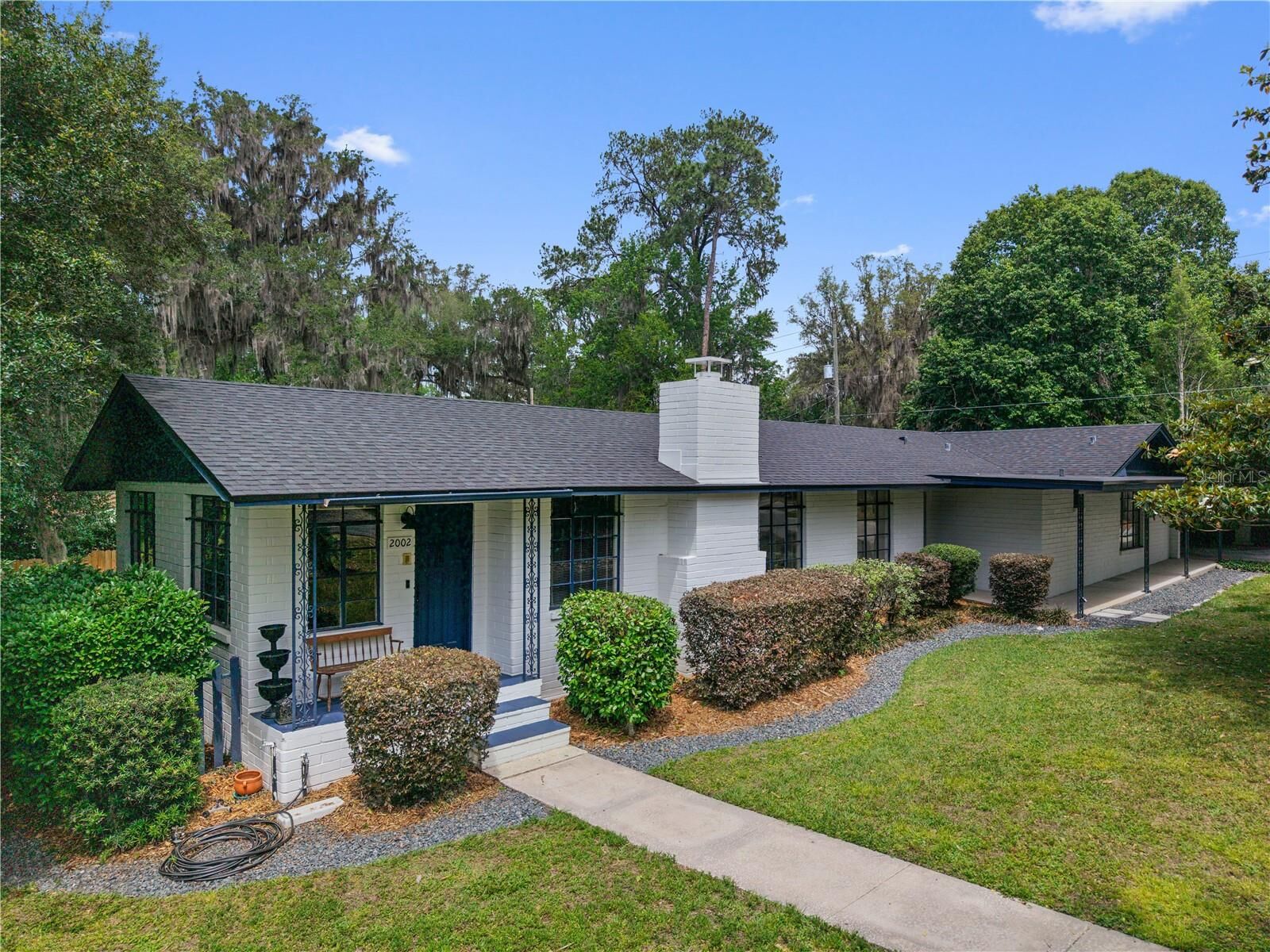 Property Photo:  2002 NW 11th Road  FL 32605 