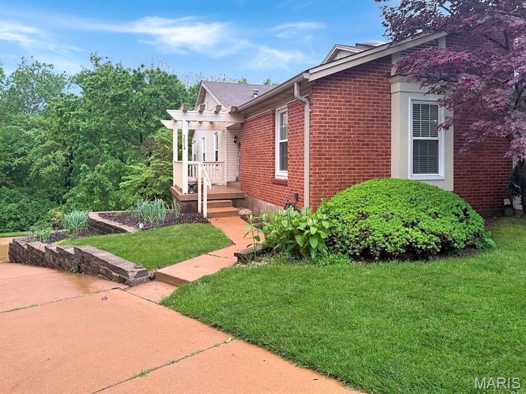Property Photo:  3024 Autumn Lakes Court  MO 63043 