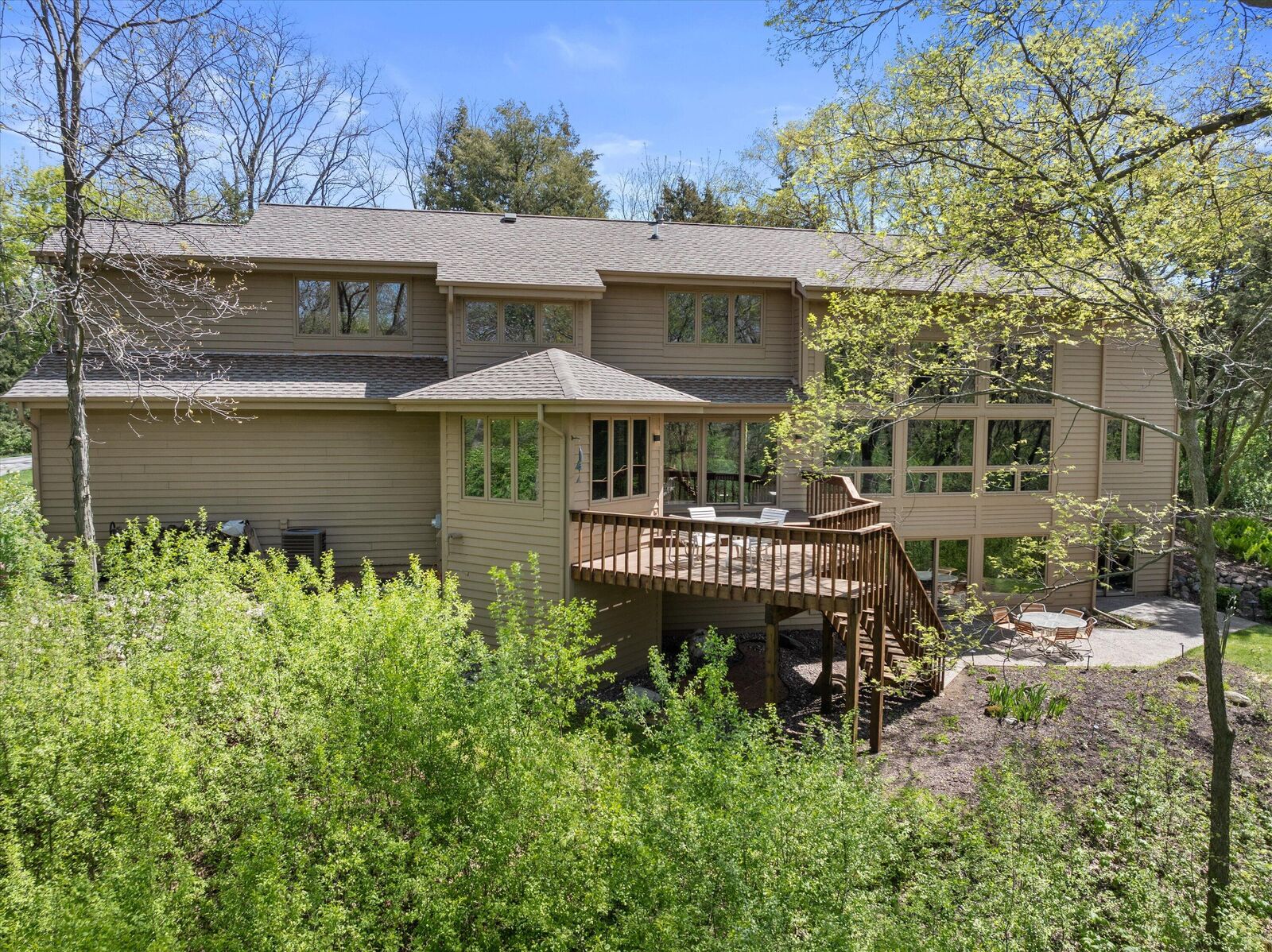 Property Photo:  1161 Lost Woods Rd  WI 53066 