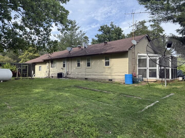 Property Photo:  1388 Morning Glory Road  IL 62902 