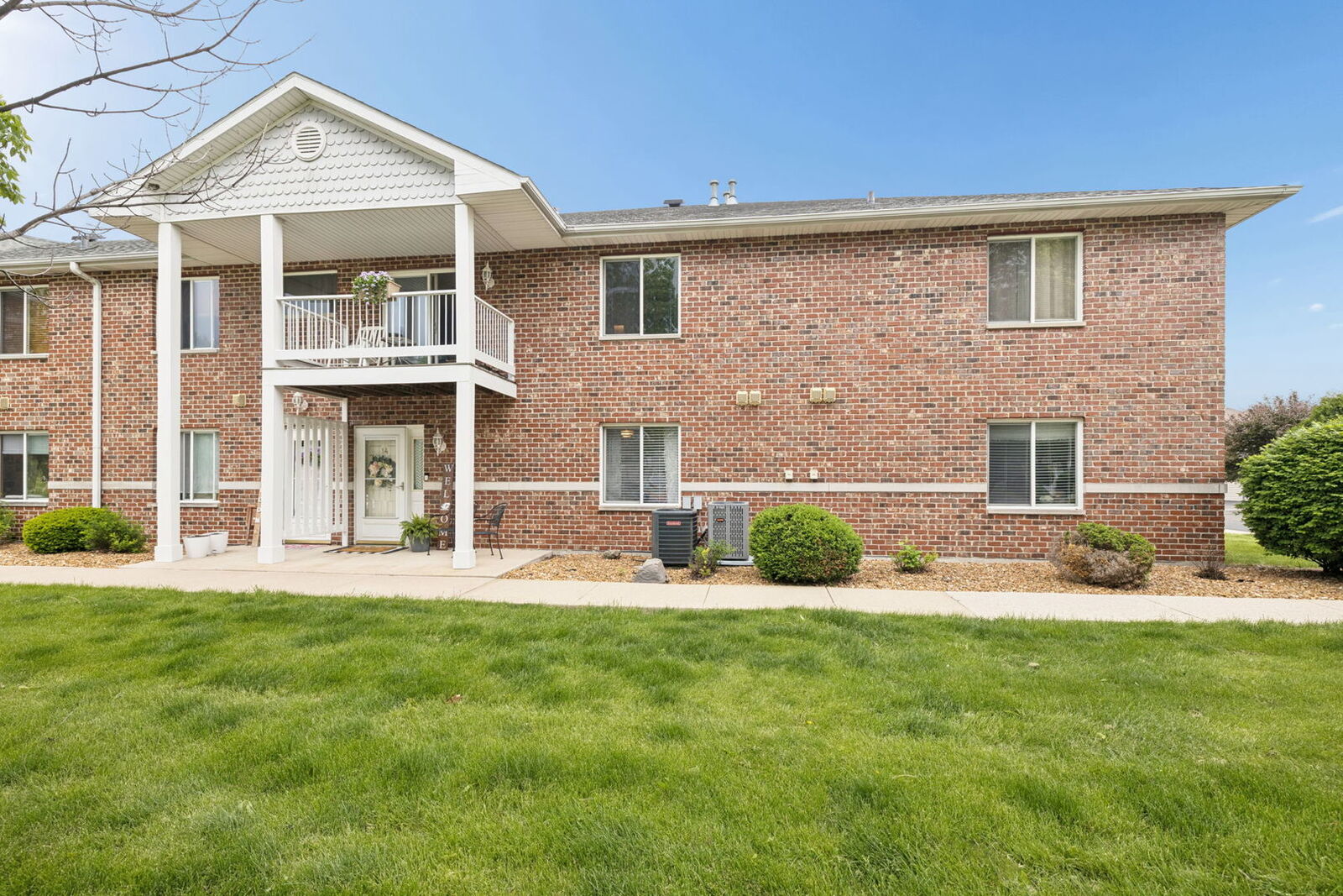 Property Photo:  1370 Rock Run Drive 14  IL 60403 