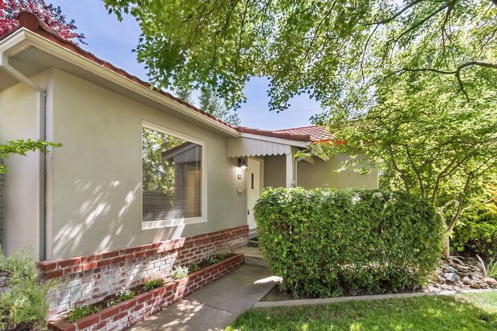 Property Photo:  25 Northwood Drive  CA 95695 
