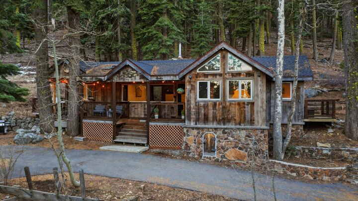 Property Photo:  3040 Electric Drive  CA 96141 