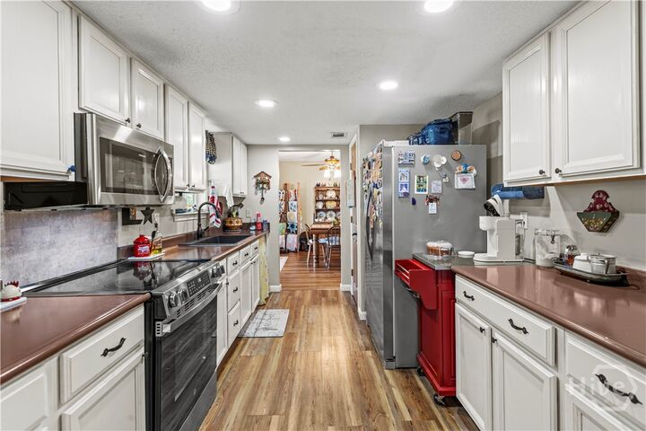 Property Photo:  315 Jeanies Road  GA 31313 