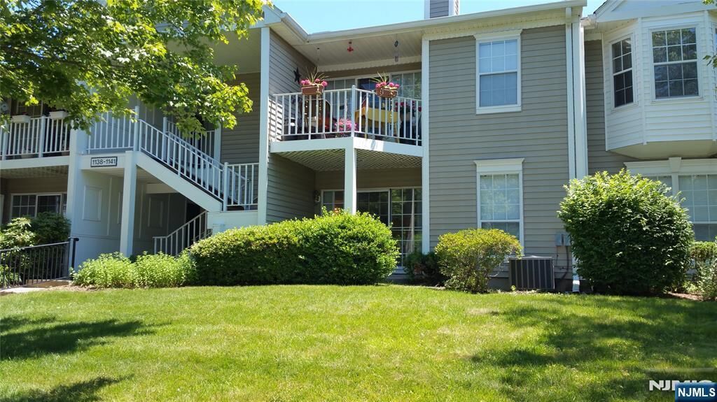 Property Photo:  1138 Sycamore Lane  NJ 07430 
