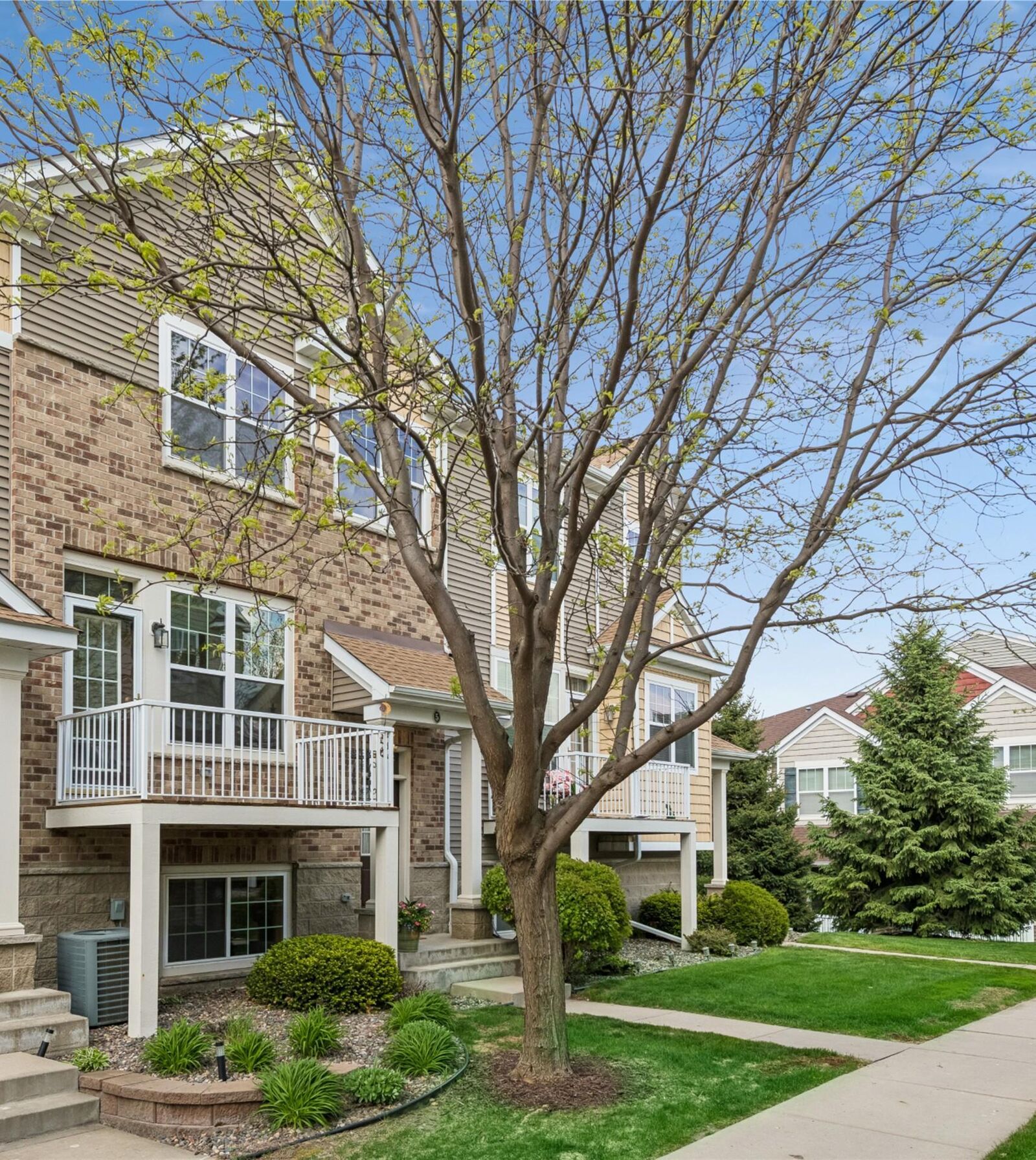 Property Photo: 1945 Commonwealth Boulevard 5 MN 55317