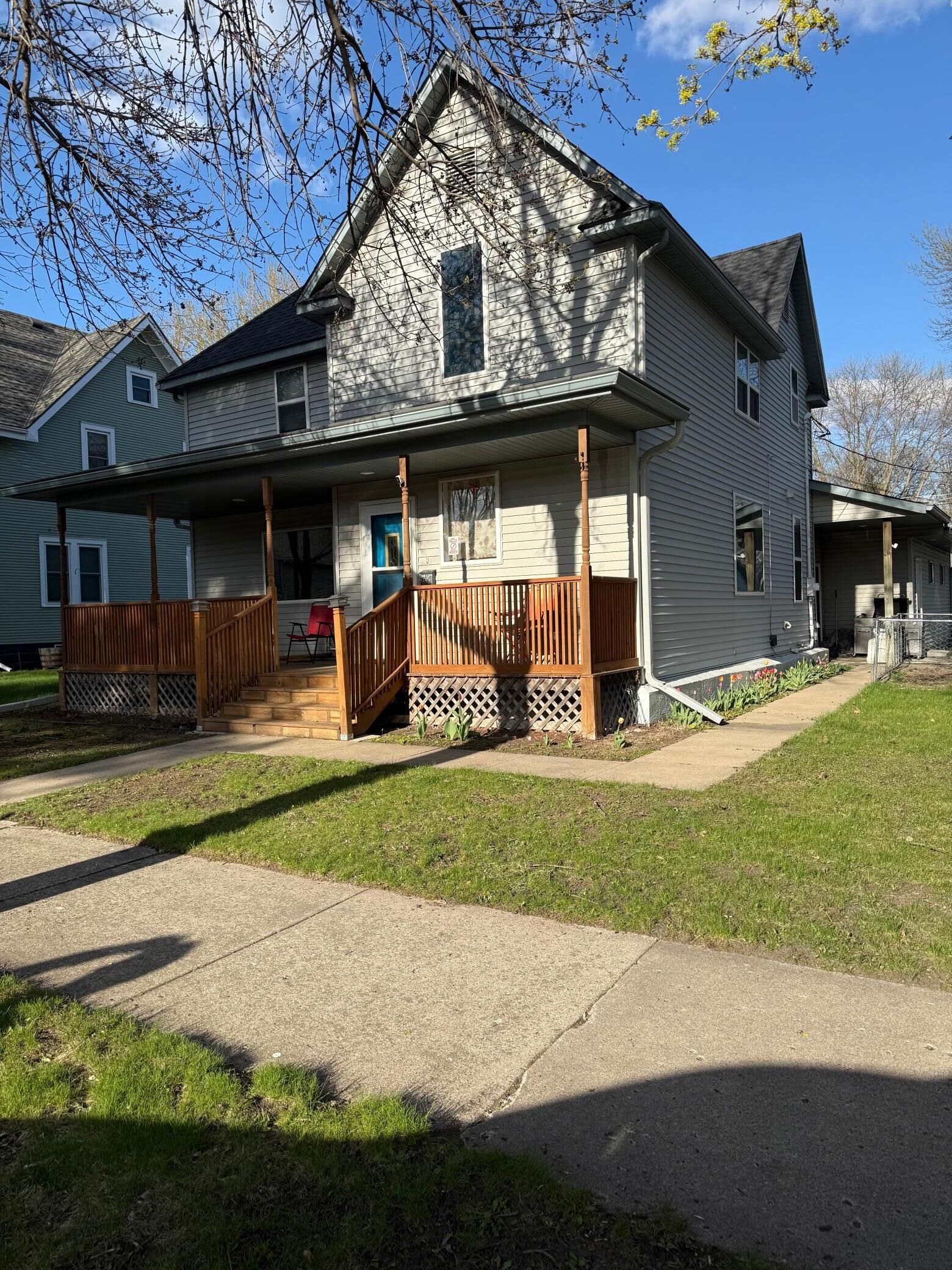 Property Photo:  318 S 7th Street  MN 56265 