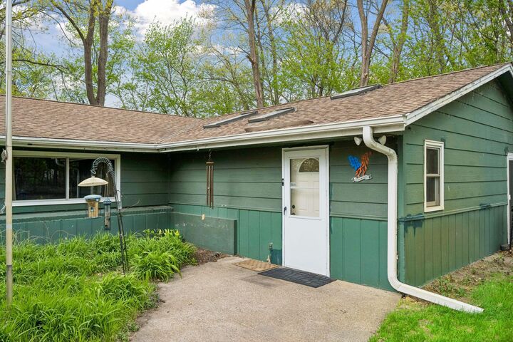 Property Photo:  18522 Everglade Drive NE  MN 55092 
