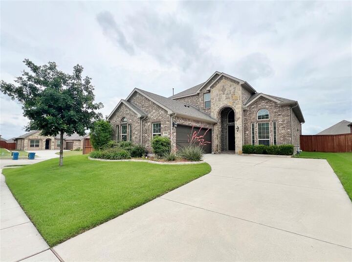 Property Photo:  15201 Everly Court  TX 76008 