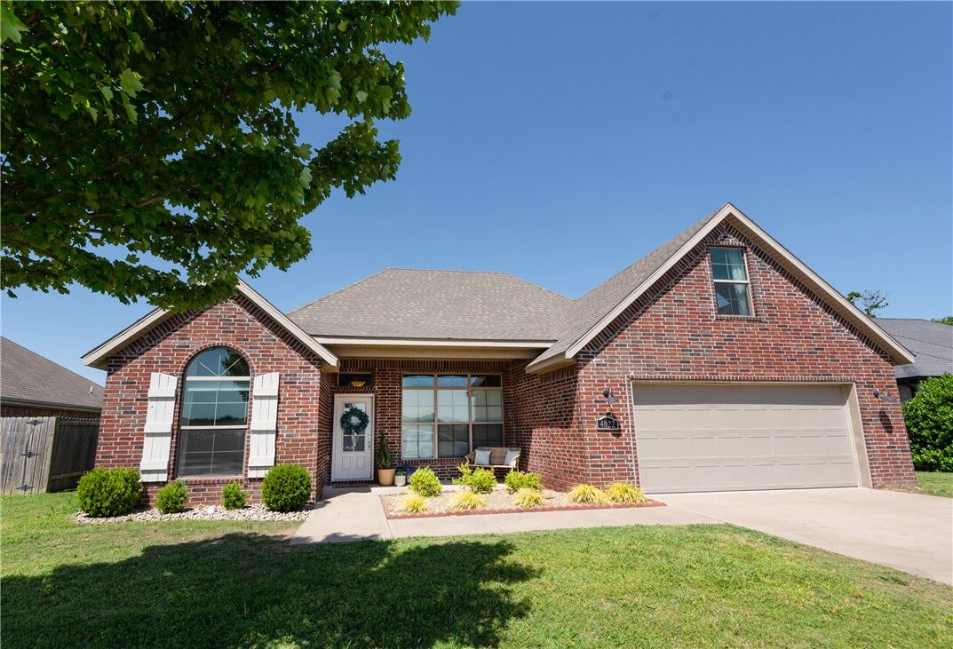 Property Photo:  4022 Bridgeton Street  AR 72762 