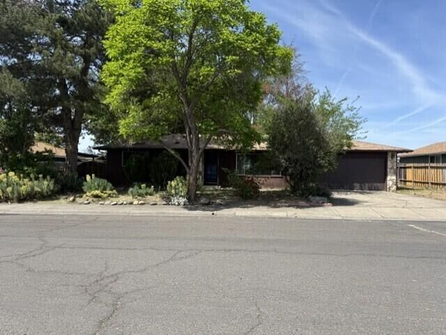 Property Photo:  2623 Pomona Way  OR 97504 