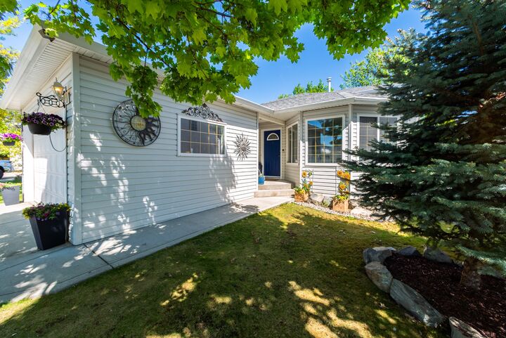 Property Photo:  4450 Postill Drive 8  BC V1X 7T9 