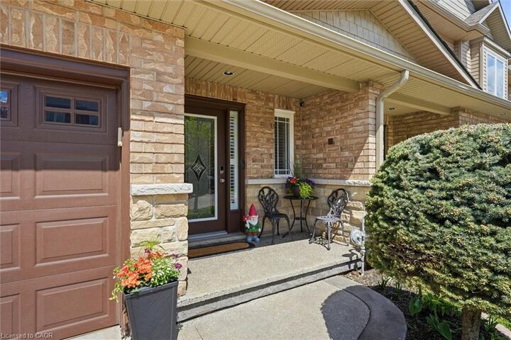 Property Photo:  84 Periwinkle Drive  ON L0R 1P0 