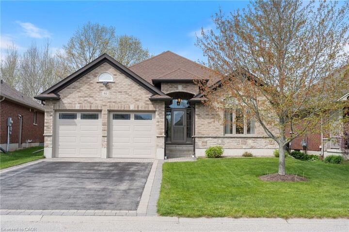 Property Photo:  81 Willowdale Crescent  ON N0A 1N5 